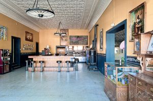 19  DG145A-Wells-Fargo-Coffee-House.jpg